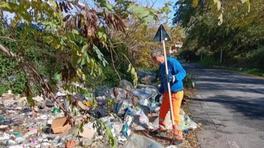 Catanzaro, ripulita via  Tagliamento: Costa soddisfatto