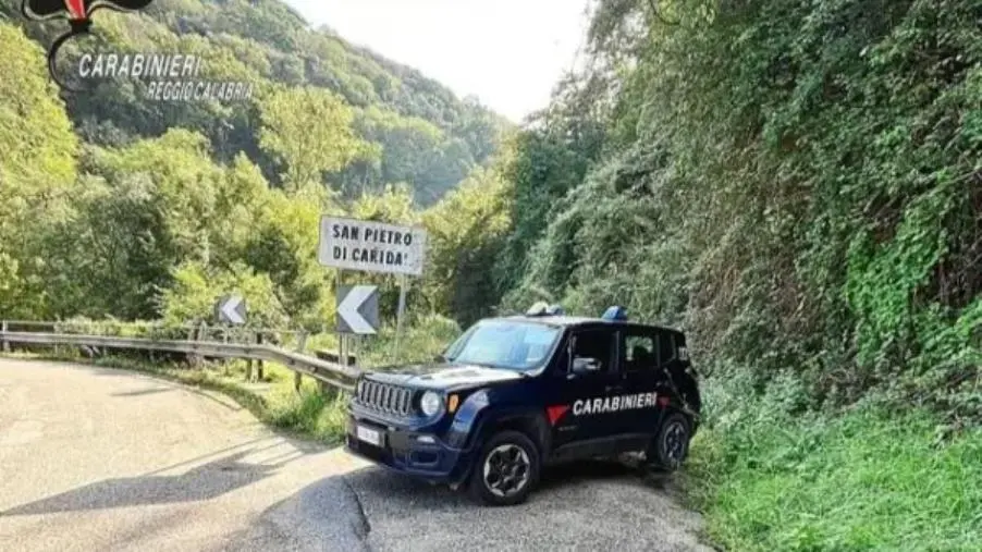 Aveva adibito un suo terreno ad autolavaggio: denunciato 57enne nel Reggino 