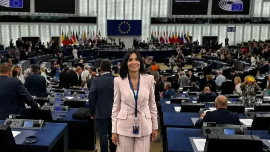 Giusi Princi si insedia al Parlamento europeo: "Una grande emozione oggi essere qui"