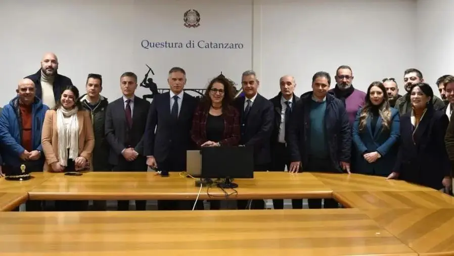 FdI Catanzaro, vicinanza alle forze dell’ordine e impegno per la sicurezza del territorio 