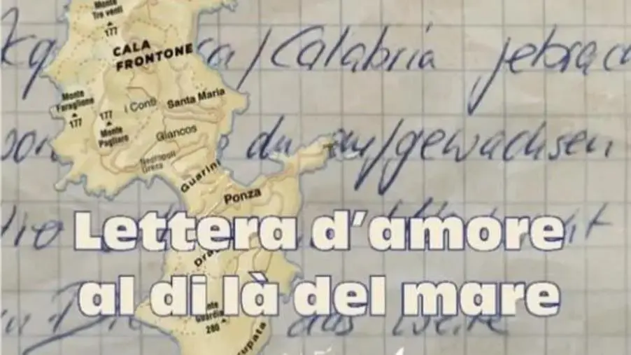 images "Lettera d'amore al di là del mare", il romanzo di Michela Cimmino nel mare dell'amore
