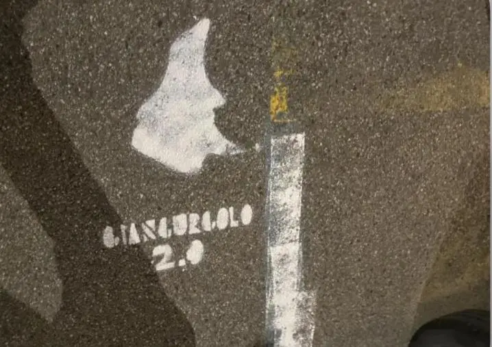 Catanzaro, Forza Nuova rilancia Giangurgolo contro le strisce blu: “Maschera del popolo contro le tasse nascoste”