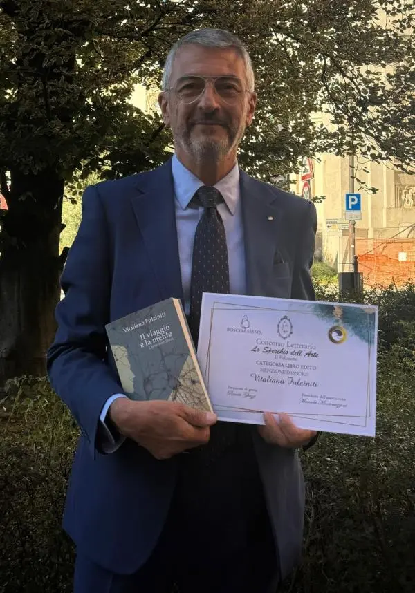 Da Catanzaro a Pavia: menzione d’onore per Vitaliano Fulciniti al concorso “Lo Specchio dell’Arte”