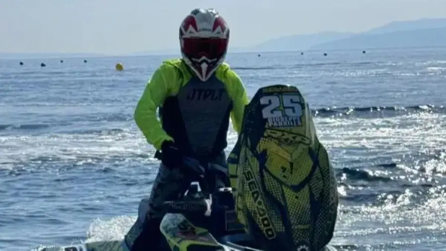 Parilla continua a vincere: il calabrese trionfa nella tappa europea di moto d’acqua in Croazia