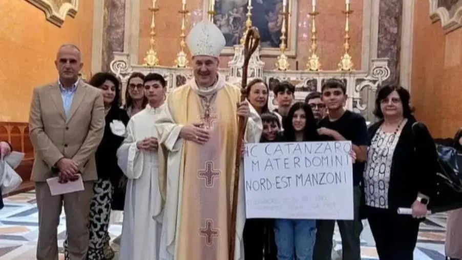 Messa di apertura anno scolastico: momento di preghiera anche per il Comprensivo Materdomini Nord Est Manzoni