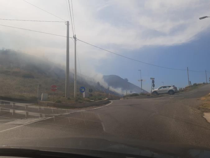 images Incendio in via Izzi De Falenta: sul posto i Vigili del fuoco 