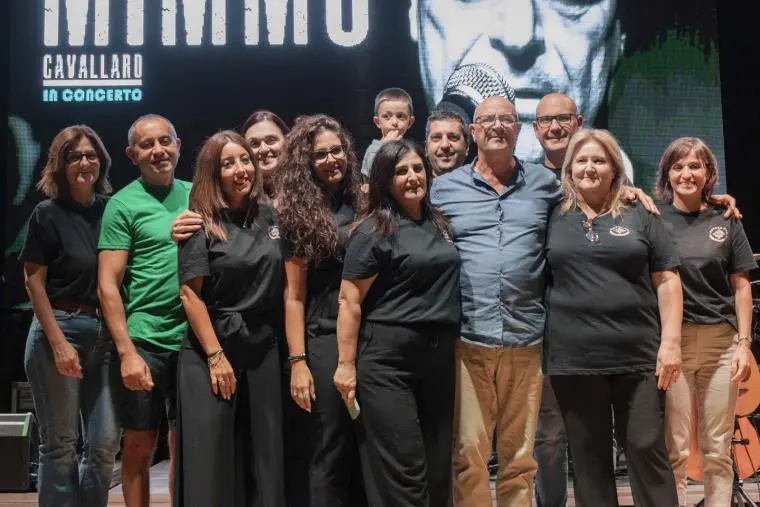 "Le Radici del Cuore": un abbraccio tra culture, sogni e musica. A Curinga, un finale che commuove
