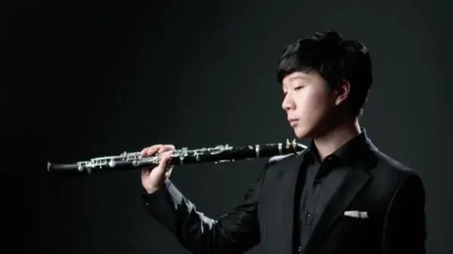 AMA Calabria, a Vibo il concerto del clarinettista Sang-Jin Park alla Sala Concerti del Ex Collegio dei Gesuiti