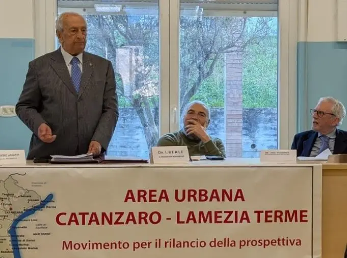 images Area urbana Catanzaro- Lamezia Terme, seduta plenaria della commissione socio sanitaria del movimento 
