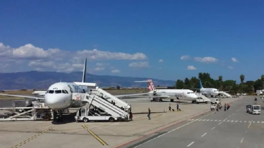 L'Aeroporto dello Stretto "decolla": aumentano voli e passeggeri