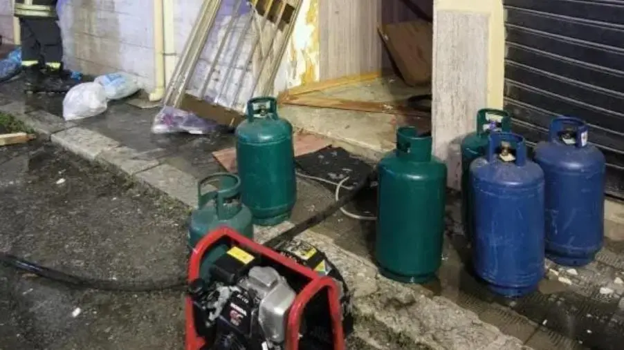 images Reggio, bombola di gas scoppia in una casa: un ferito