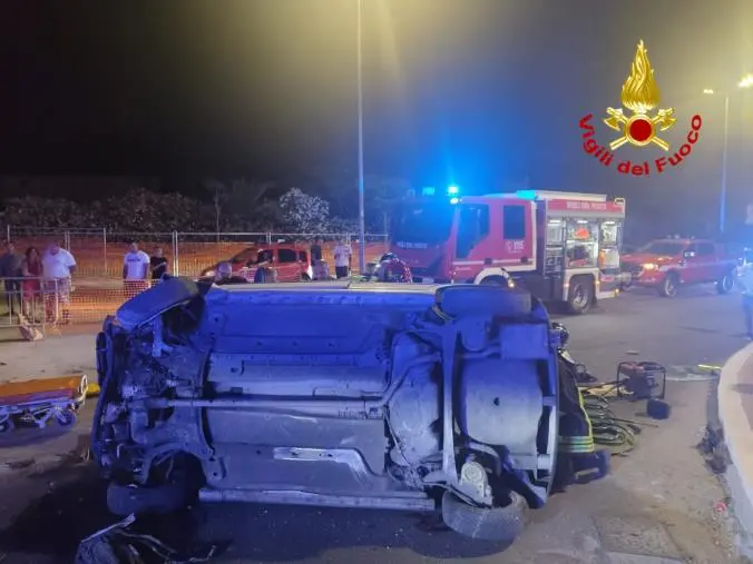 images Incidente stradale a Crotone: ferito un uomo 