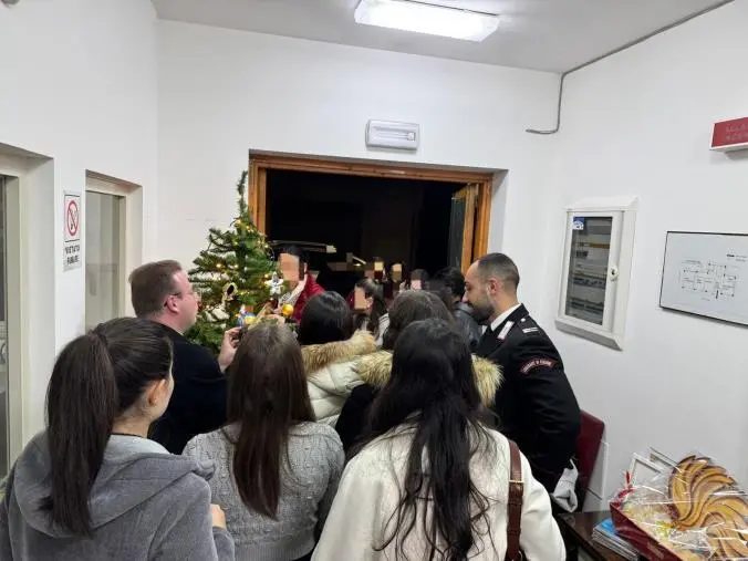 Melicucco, giovani e carabinieri insieme nella magia del Natale