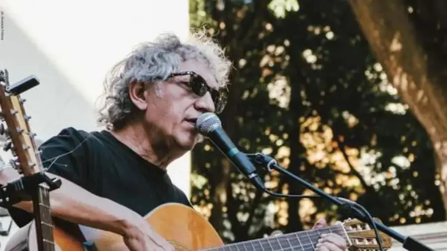 “Mongiana”, il singolo di Eugenio Bennato che riporta alla luce un Sud dimenticato: l’intervista 
