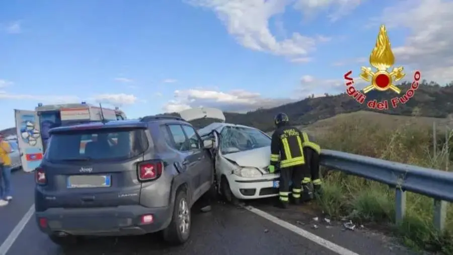 Morta la moglie del sindaco di Cutro in uno scontro, il cordoglio degli Avvocati di Crotone