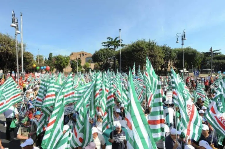 images In arrivo 1,12 miliardi per la SS 106 Jonica, CISL: "Un passo storico"