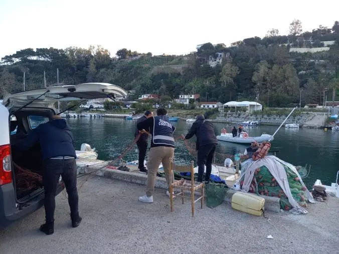 images Lotta alla pesca illegale, ancora sequestri a Gioia Tauro 