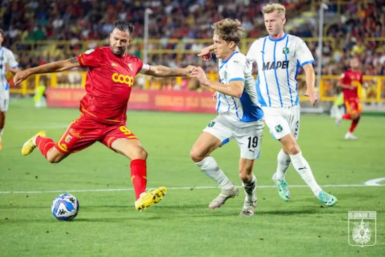 images Serie BKT, Catanzaro e Juve Stabia in campo alle 20.30: le formazioni ufficiali