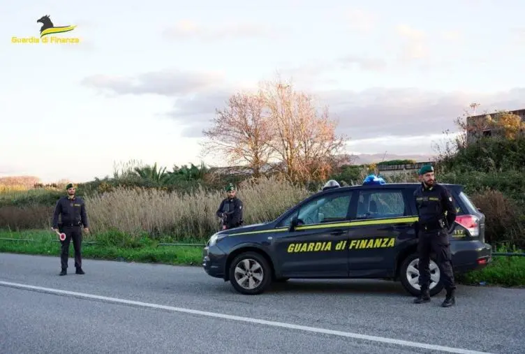 Viaggiava sull’autostrada con 26 chili di cocaina. arrestato nell'area di servizio a Lamezia  