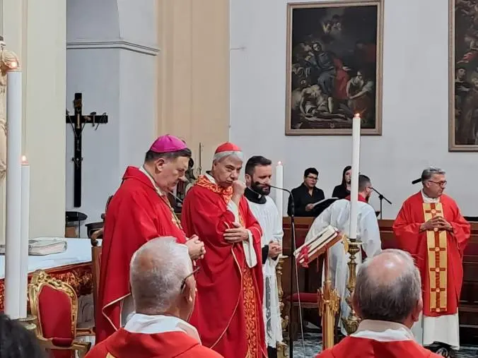 Il cardinale Battaglia ai giovani: "Siete amati non per i like ricevuti sui social, ma perchè insostituibili nel cuore di Dio"