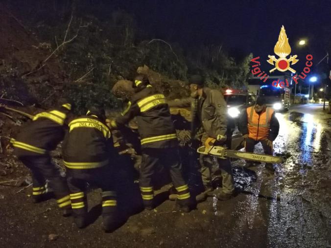 Lamezia Terme, frana sulla stradale provinciale 105