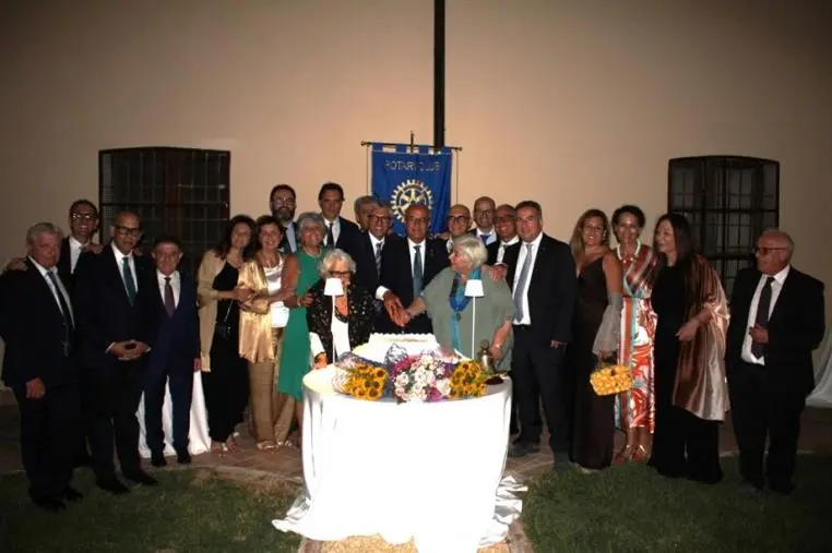 images Da Caputo a Raschellà: passaggio di consegne nel Rotary Club Catanzaro Tre Colli