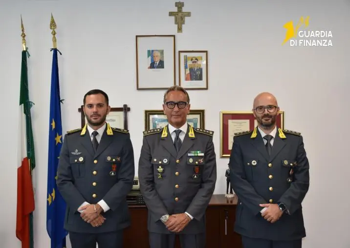 images Finanza a Vibo, dopo 4 anni il maggiore Zambito cede il Comando al capitan Stassi 