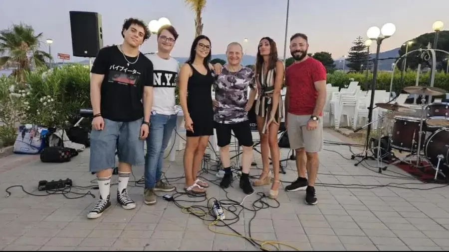 images Francesco Mercurio e Gli Ottata Nota: la musica che salva la vita e rilancia la Calabria con il tour "Live for Life"  