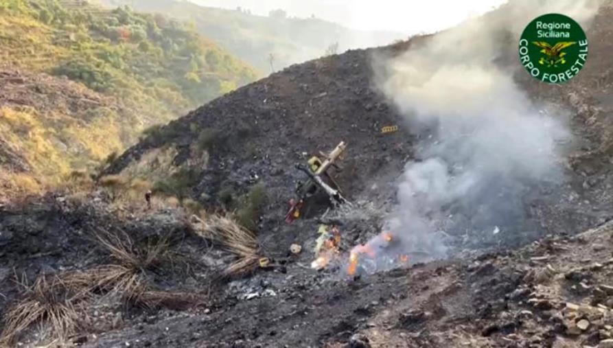 images Schianto del canadair partito da Lamezia: trovati i corpi dei due piloti