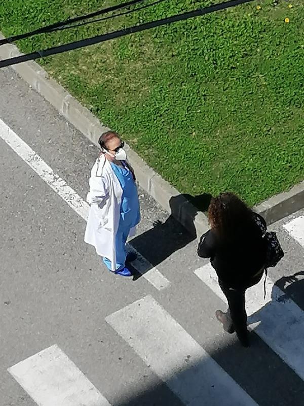 images La Nuova Calabria e le istituzioni rendono omaggio agli operatori sanitari del Pugliese (VIDEO)