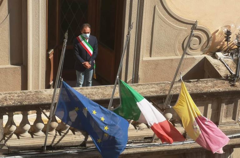 images Addio a Jole. A Palazzo De Nobili un minuto di silenzio in omaggio alla presidente Santelli