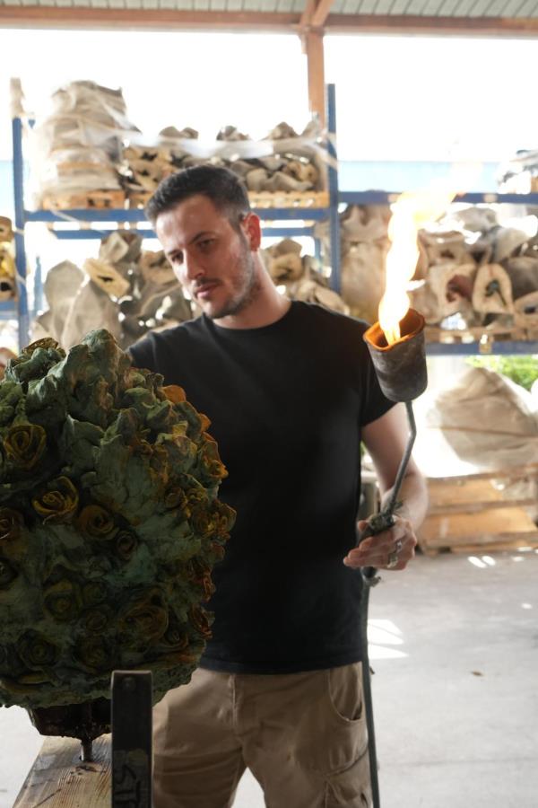 images “Rara Avis”, incontro con l'orafo-scultore Antonio Affidato: "Amo l’arte e amo questo lavoro"