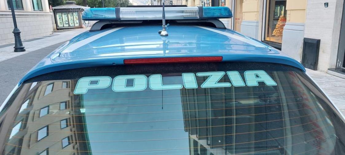 images Detenzione illegale di armi e ricettazione, un uomo arrestato a Reggio Calabria  
