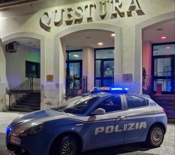 Reggio, arrestato un uomo per detenzione abusiva di armi 