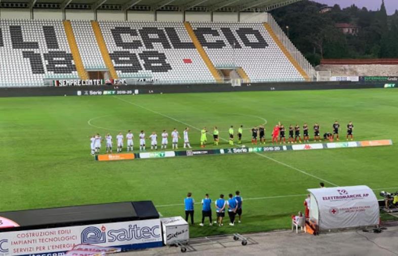 images Serie B, pareggiano le calabresi: Cosenza-Trapani 2-2, Ascoli-Crotone 1-1