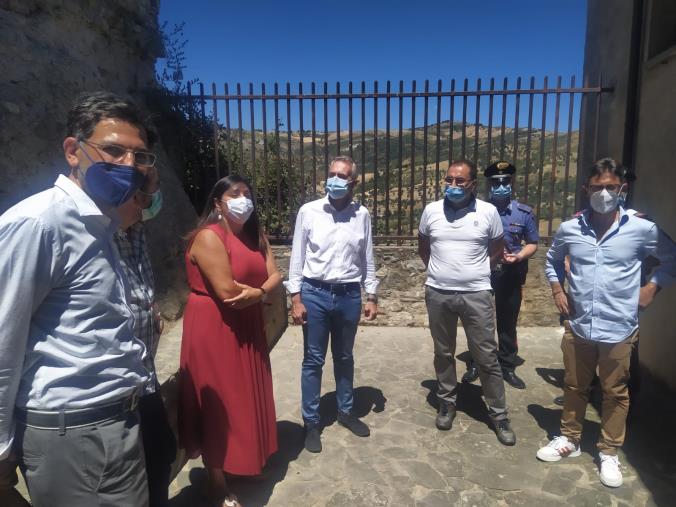 Nuovi uffici di “Calabria Verde” ad Oriolo, la visita dell’assessore regionale Gallo 