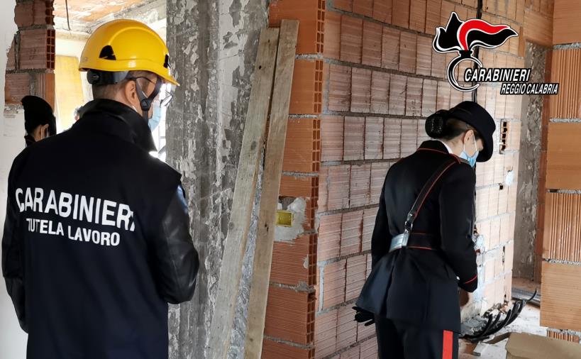 images Gioia Tauro, controlli a tappeto dei carabinieri: imprese sequestrate e lavoratori denunciati
