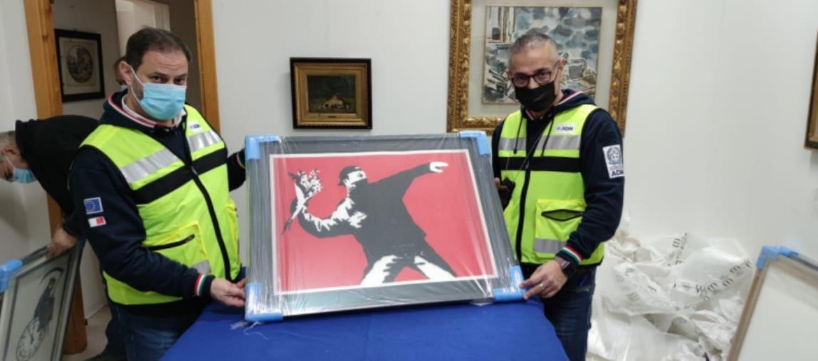 images Reggio Calabria, ADM al servizio della cultura: importate celermente 13 opere di Banksy per la prossima mostra a Palazzo della Cultura