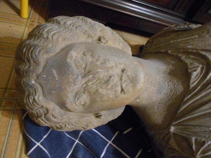 images Consegnato alla Soprintendenza di Reggio-Vibo un busto femminile romano