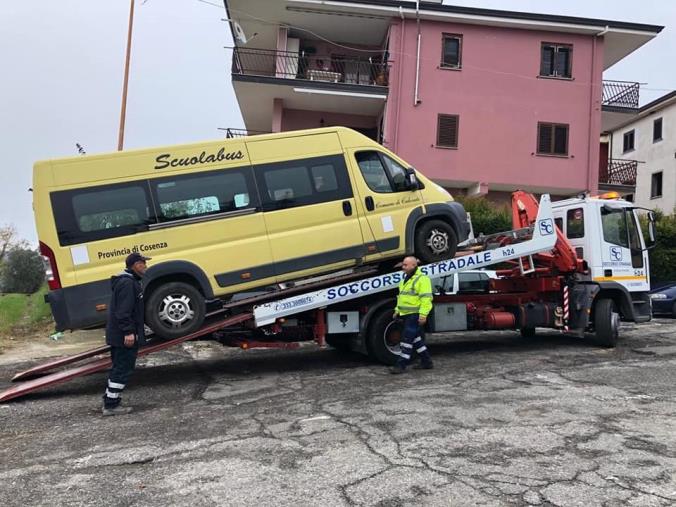  Scuolabus guasto, a Caloveto servizio sospeso da domani fino a lunedì  