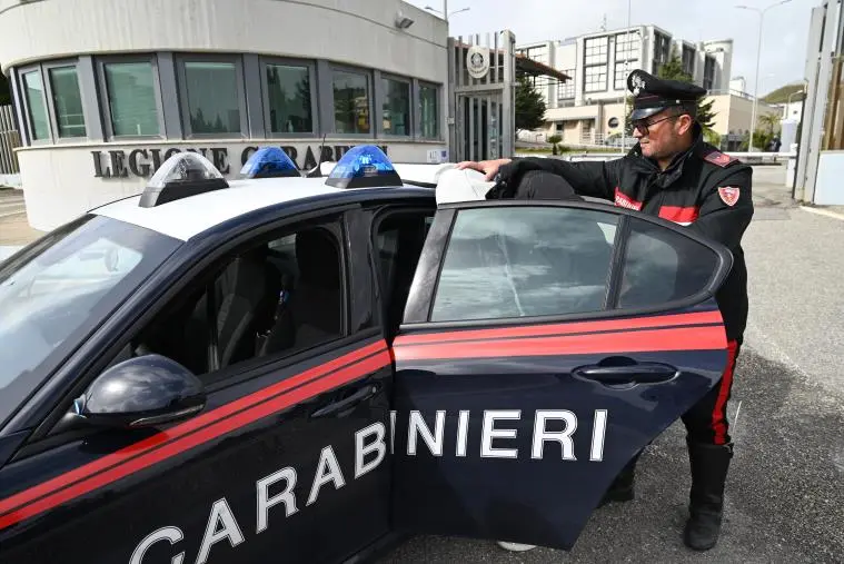 images Sorpreso a rapinare una stazione di servizio: arrestato un catanzarese 