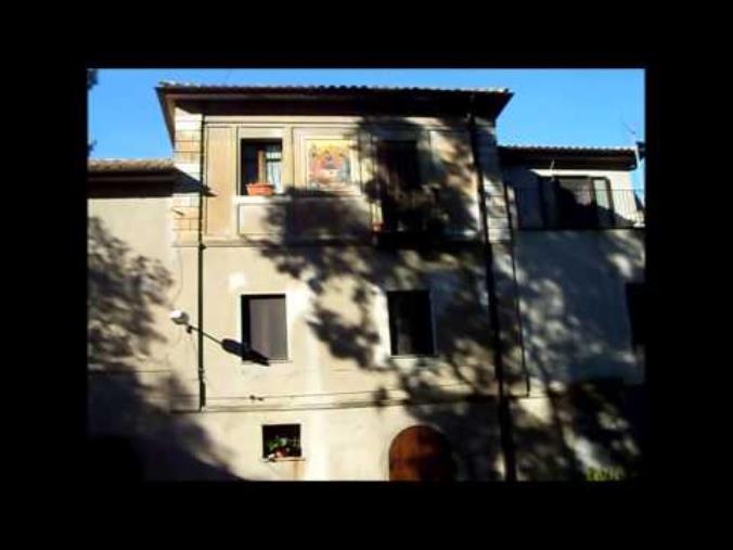 Stalettì, Casa Nazareth invasa dai cinghiali: La Bcc di Montepaone Lido dona una rete metallica per la sicurezza del convento