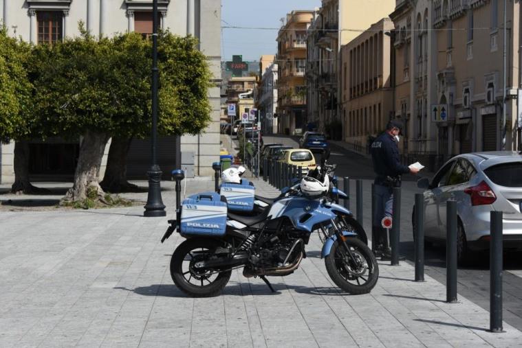 La Polizia arresta per resistenza un reggino di 43 anni: aveva tentato di sottrarsi ai controlli disposti dal DCPM Coronavirus