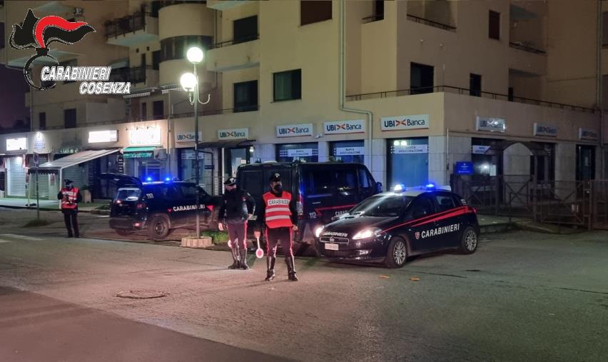 images Rende, controlli alla movida: 2 giovani denunciati per guida in stato d’ebbrezza alcolica
