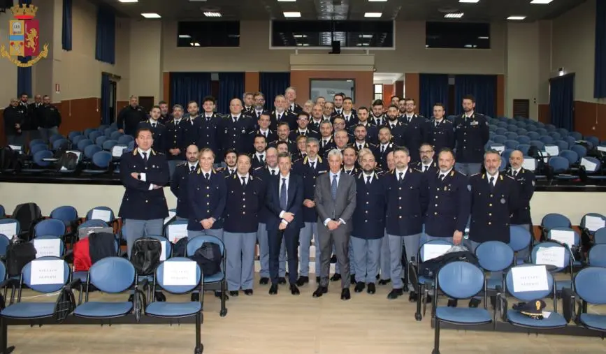 Vibo, concluso il corso di Analista O.S.INT. e SOC.M.INT. per gli operatori della Polizia Postale