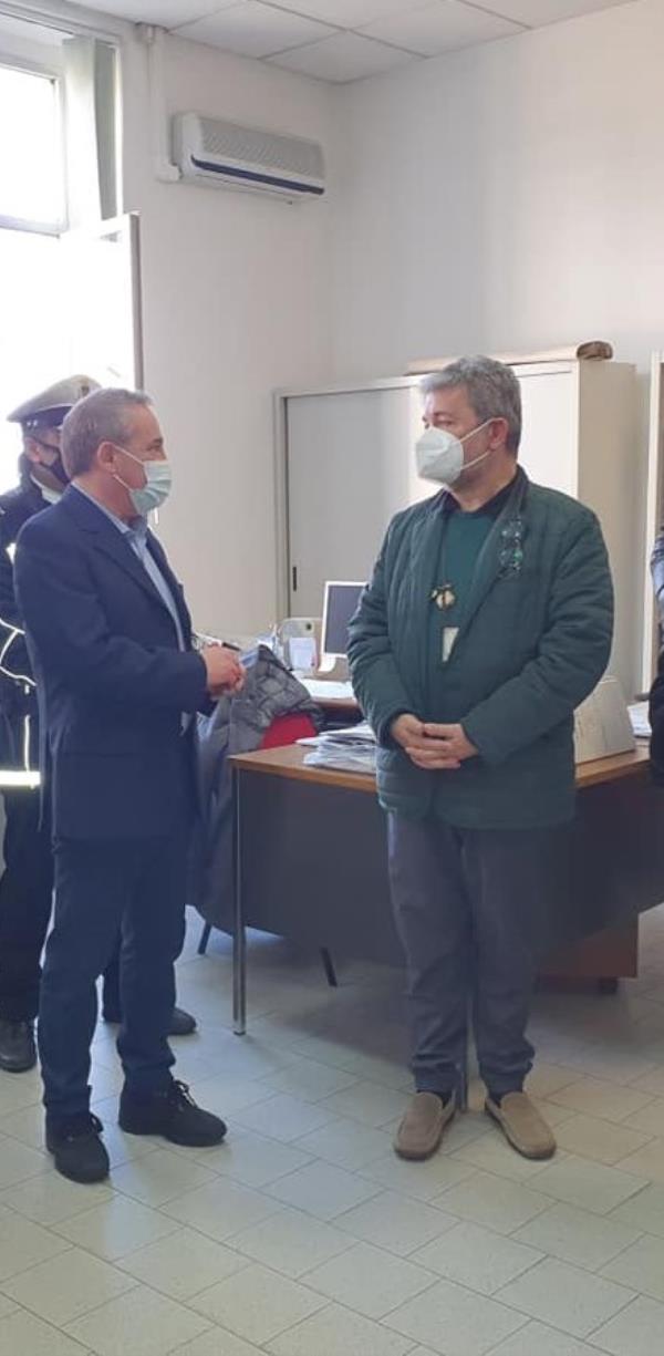 images Il presidente Spirlì in visita a Girifalco. Il sindaco: "L'occasione per parlare delle problematiche sanitarie del territorio"