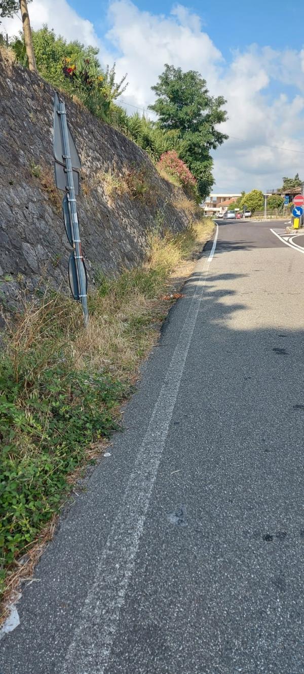 Strade provinciali, il sindaco Scerbo: “Strada chiusa e lavori non ultimati, biglietto da visita disastroso”