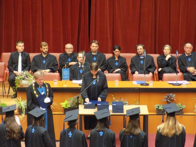 "Didattica, emergenza, futuro": l'Università di Pécs ne discute online con gli studenti del liceo Siciliani di Catanzaro