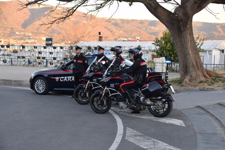 images San Andrea Apostolo, derubato della collana della defunta moglie: arrestato l'assalitore