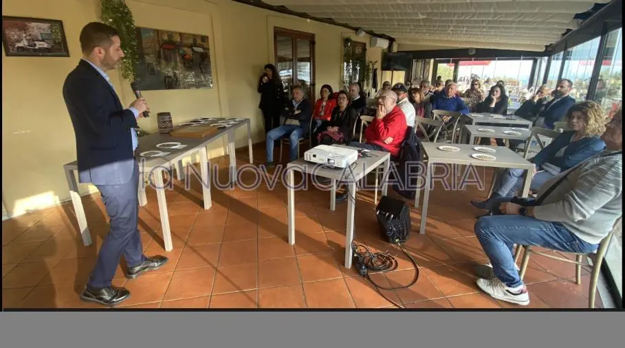 images La storie e le origini del caffè raccontate da Daniele Rossi: al Parco della Biodiversità il primo incontro de ‘I Segreti del caffè’  
